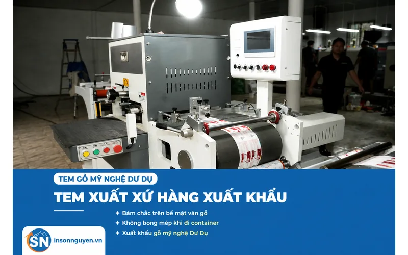 Tem xuất xứ cho hàng gỗ mỹ nghệ xuất khẩu làng Dư Dụ